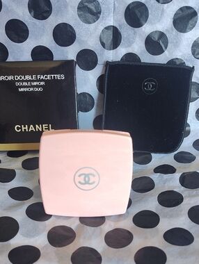 CHANEL Pink Double Facette Compact Mirror Duo
